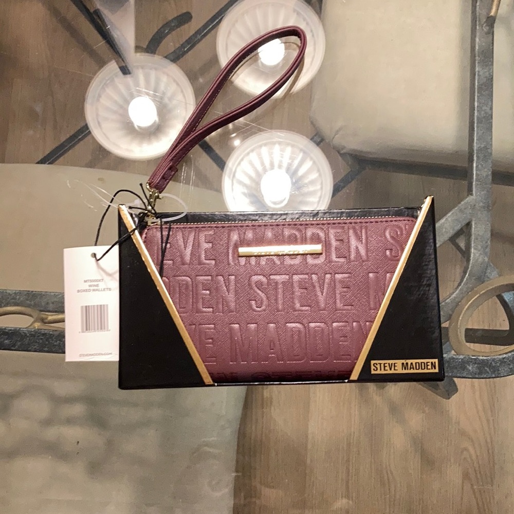 Steve Madden Wristlet